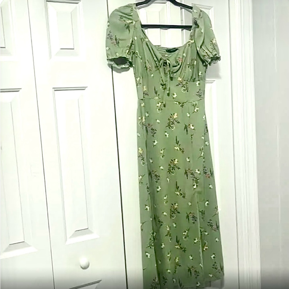 Hesperus Square Neck Puffy Sleeve Green Midi Dress
